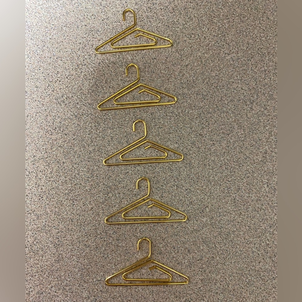 Picture hangers